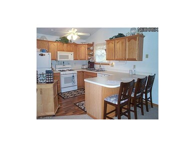 Kitchen w/ lots of counter space.