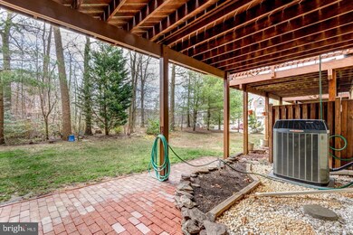 8704 Riverscape Ct, Odenton, MD 21113 - photo 5