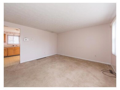 2535 Brownfield Rd, Columbus, OH 43232 - photo 7