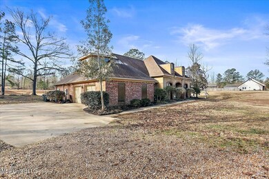 06-106 hunters trail
