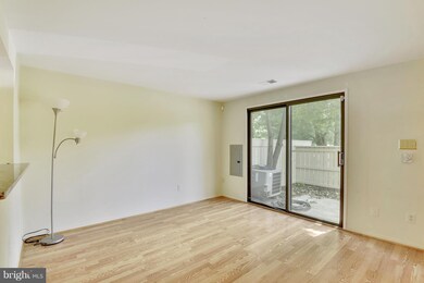 9218 Chadburn Place, Montgomery Village, MD 20886 - photo 7