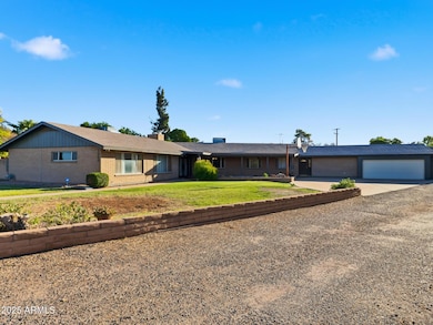 1053 W 11th St, Mesa, AZ 85201 - photo 4