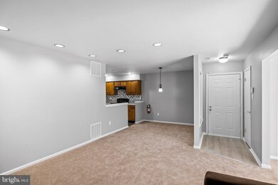 7 Pickwick Place, Sewell, NJ 08080 - photo 5