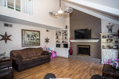 322 322 Brookwood Dr, Tyler, TX 75701 - photo 7