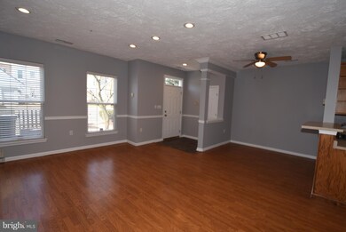 8735 Orchard Green Ct, Odenton, MD 21113 - photo 3