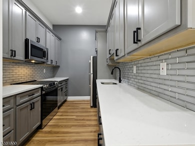 111 Mulberry St unit 1O, Newark, NJ 07102 - photo 5