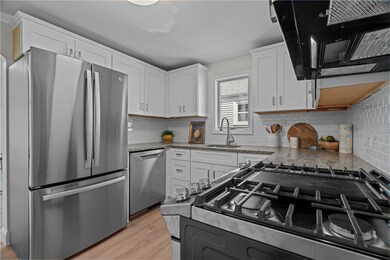 96 Packard St, Cranston, RI 02910 - photo 7