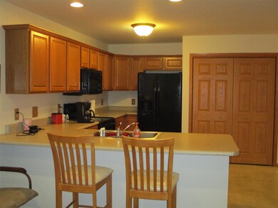 1414 Asbury Ln, Waterloo, IA 50701 - photo 4