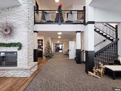 2592 Middle Rd, Bettendorf, IA 52722 - photo 3