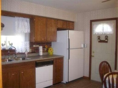 50 Linda Rd, Tiverton, RI 02878 - photo 5