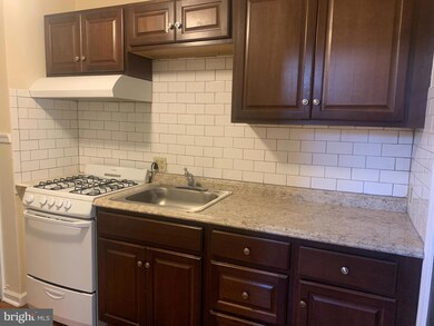 24 S Evans St unit 1, Pottstown, PA 19464 - photo 6