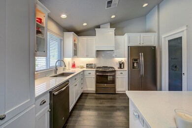 Kitchen 6