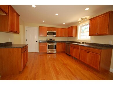 19 Elizabeth Ave, Manchester, NH 03103 - photo 2