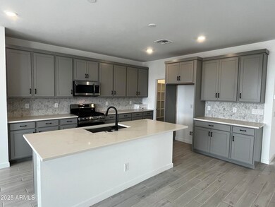 EC1E Lot 89 - Kitchen