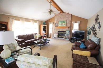 7269 Balla Dr, North Tonawanda, NY 14120 - photo 5