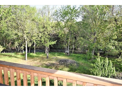 531 W 3rd Place, the Dalles, OR 97058 - photo 6