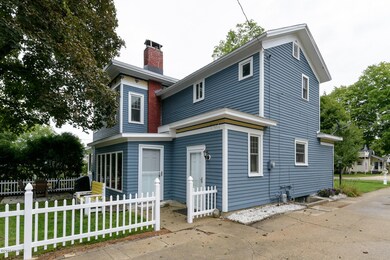 Bridge_St_W_405_Plainwell_49080-33