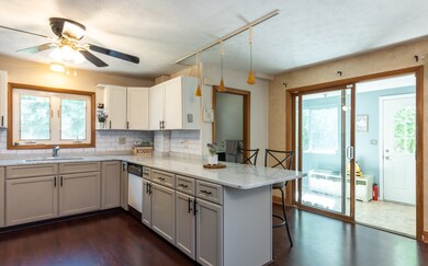 37 Titus Ave, Manchester, NH 03103 - photo 3