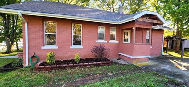 424 Walnut Exterior (10)