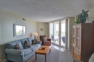 2210 St Regis North Topsail-large-005-5-