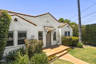 2-web-or-mls-Upmarketmedia_2252Vis-17