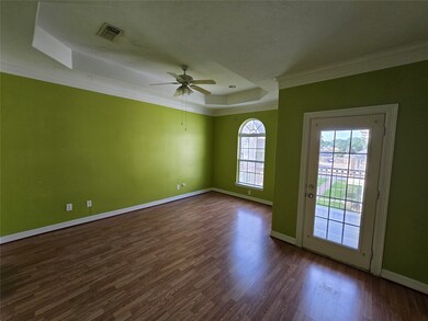 11045 Landswalk Dr unit 118, Houston, TX 77099 - photo 2