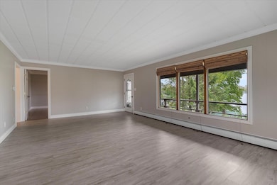 04-Living Room