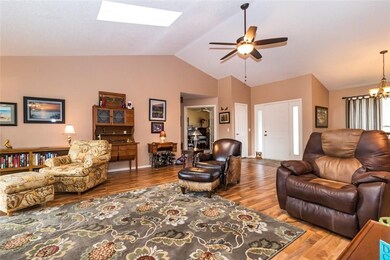 48 May Ln, Bella Vista, AR 72715 - photo 2