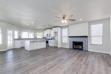 Fireplace:Kitchen