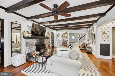 7114 Llanfair Rd, Upper Darby, PA 19082 - photo 5