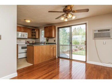 40 Profile Cir unit 4, Nashua, NH 03063 - photo 4