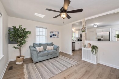 1443 N Delphine Ave, Waynesboro, VA 22980 - photo 5