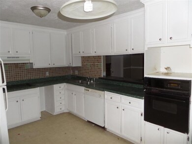 1414 Greentree Pkwy, Macon, GA 31220 - photo 5