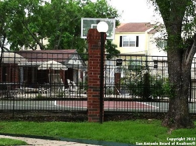 12275 Apricot Dr, San Antonio, TX 78247 - photo 4