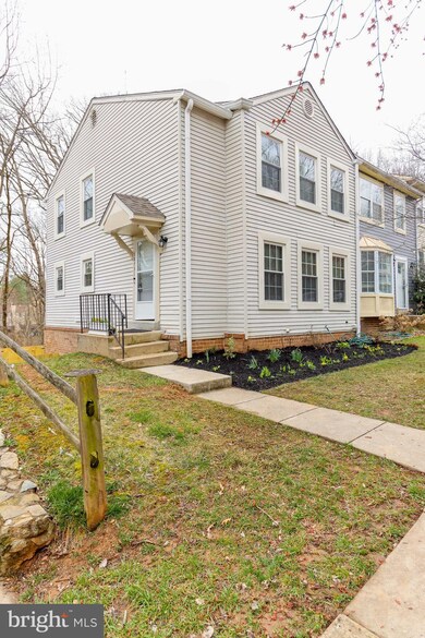 18731 Summer Oak Ct, Germantown, MD 20874 - photo 2