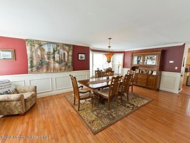 4 - Dining Room