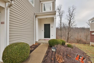 2396 Buddleia Ct unit 8F, Cincinnati, OH 45239 - photo 2