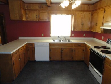 404 Perfection Dr, Shelbyville, TN 37160 - photo 2