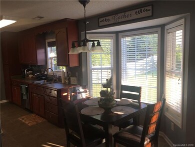 1012 Ayrshire Ln unit 59, Dallas, NC 28034 - photo 6