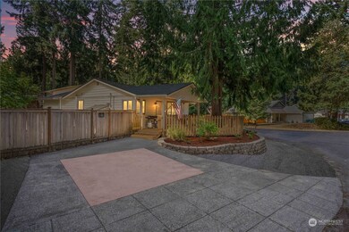 18605 Tapaderos St SE, Yelm, WA 98597 - photo 3