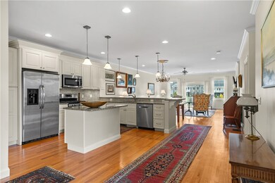97 Osprey Ct unit 12B, Middletown, RI 02842 - photo 5