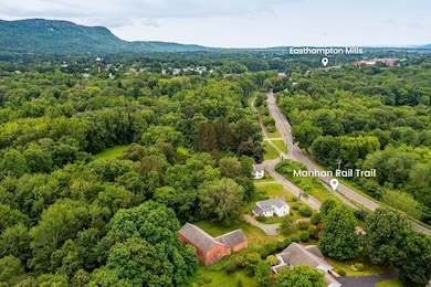 82 Lovefield St, Easthampton, MA 01027 - photo 2