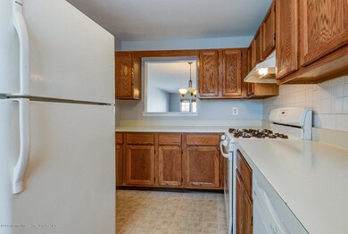 65 County Rd Clifford NJ 07721-large-003