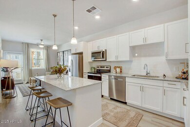 28201 N Black Canyon Hwy unit 2, Phoenix, AZ 85085 - photo 4