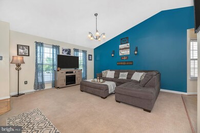 725 Brunswick St, Brunswick, MD 21716 - photo 7