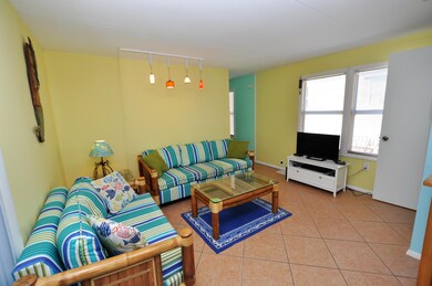 Living area (2)