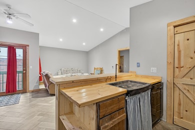 350 Leah Ln unit 2D, Woodstock, IL 60098 - photo 5