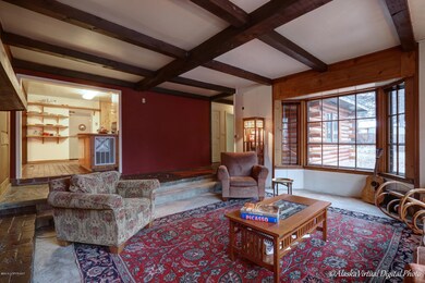 Living room 2
