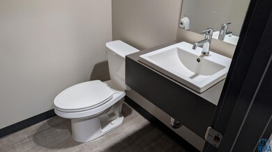 720 12th St NE unit 10, Sioux Center, IA 51250 - photo 7