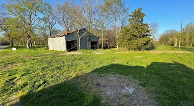 1605 Richardson Rd, Lewisburg, TN 37091 - photo 3